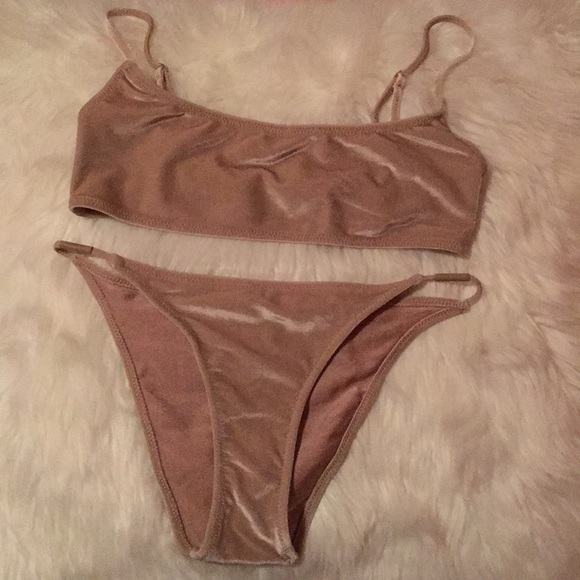 Raine velvet Triangl bikini - Picture 2 of 4